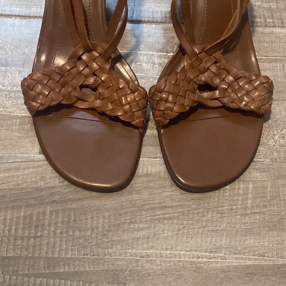 Karen Scott Size 8.5 Brown Woven Heels - Picture 3 of 5